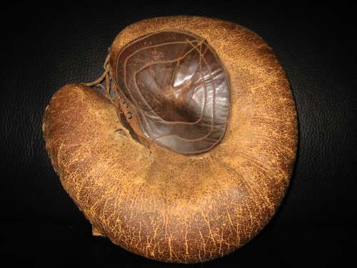 D&M Sewn Pocket Deckert Patent Catchers Mitt Front